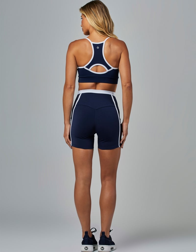 Movement Women’s Pocket Shorts – Dark Navy