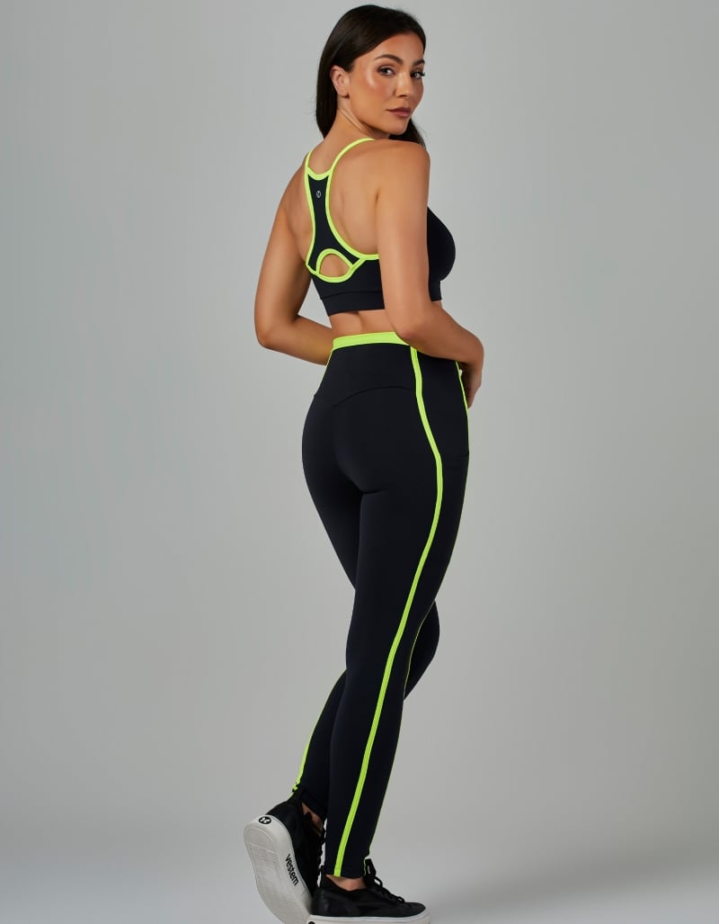 Movement Women’s Medium-Support Top – Black